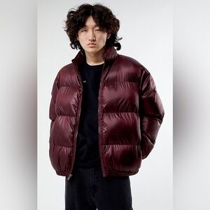 💙 Pacsun Burgundy Shiny Puffer Jacket Men’s Medium